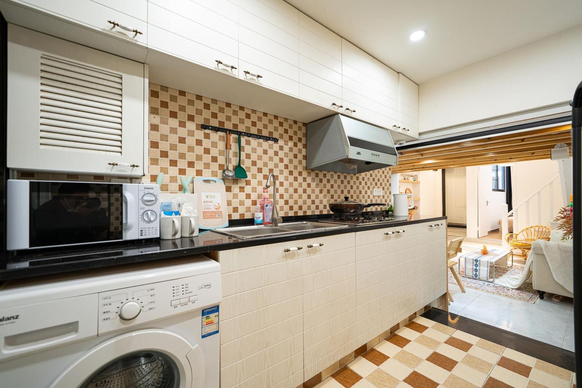 Shanghai Downtown Yi Du B&B - Near South Shaanxi Road Metro Station 600Meters Экстерьер фото